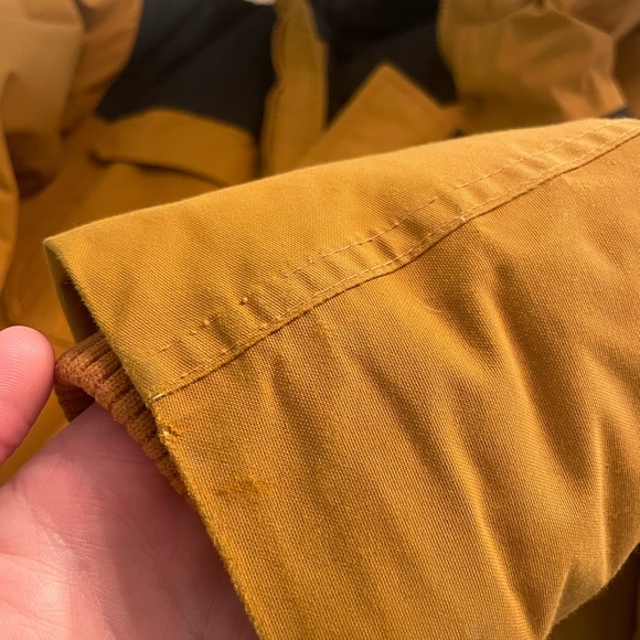 Mens North Face Winter Coat - Picture 5 of 8